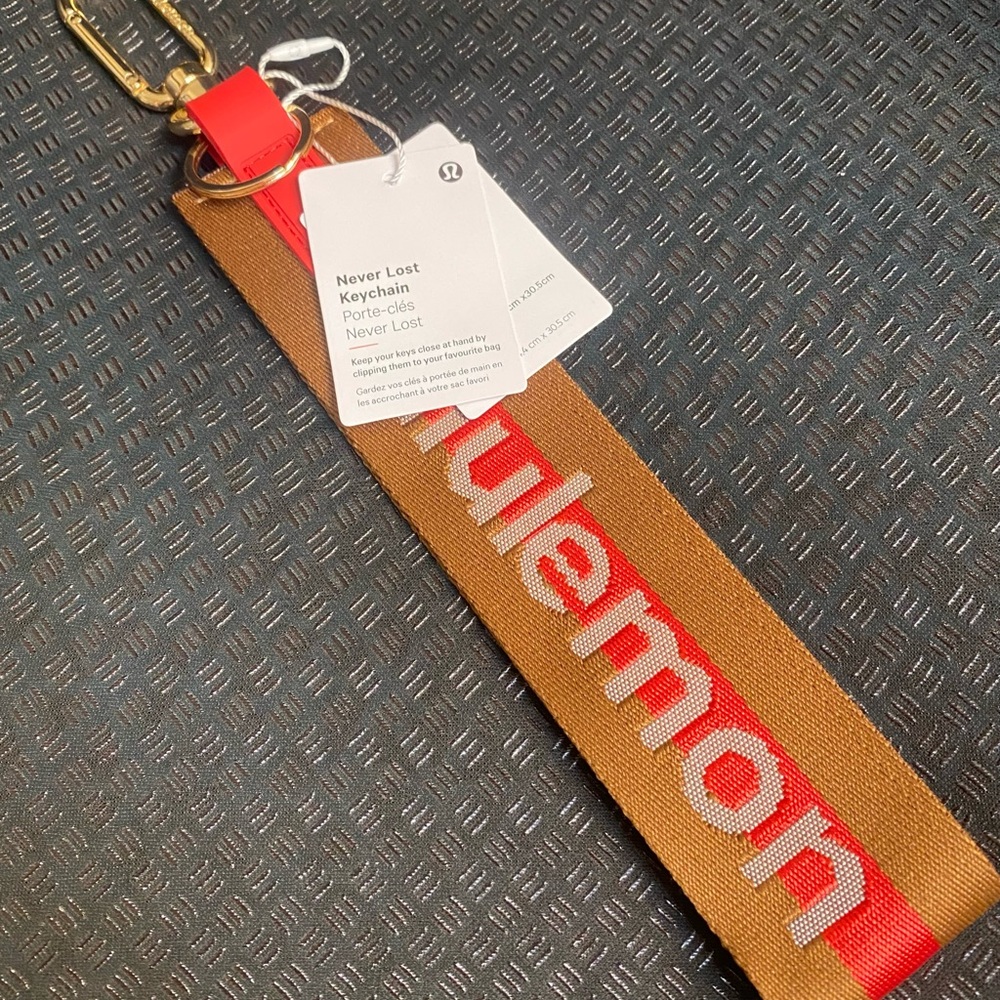 Lululemon Never Lost Keychain 9”